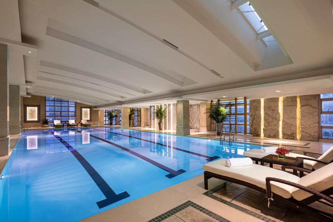 Crowne Plaza Shanghai Nanjing Road By Ihg ภายนอก รูปภาพ The pool at the Mandarin Oriental, Beijing