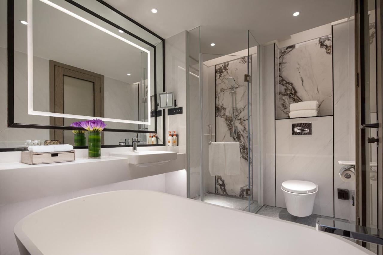 Crowne Plaza Shanghai Nanjing Road By Ihg ภายนอก รูปภาพ Bathroom